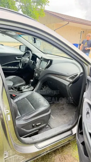 Hyundai Santa Fe 2014 Gray