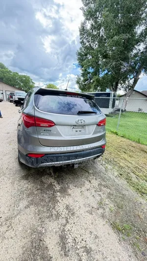 Hyundai Santa Fe 2014 Gray