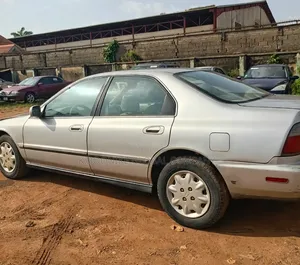 Honda Accord 1998 Silver