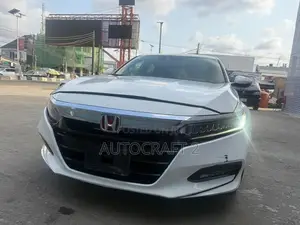 Honda Accord 2018 White