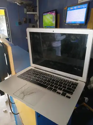 Laptop Apple MacBook Air 2015 8GB Intel Core i7 SSD 256GB