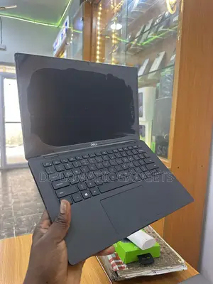 Laptop Dell Latitude 7420 8GB Intel Core i5 SSD 256GB