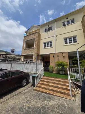 Furnished 4bdrm Townhouse / Terrace in Wuye for rent
