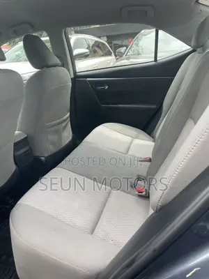 Toyota Corolla 2009 White