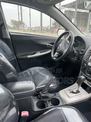 Toyota Corolla 2009 White