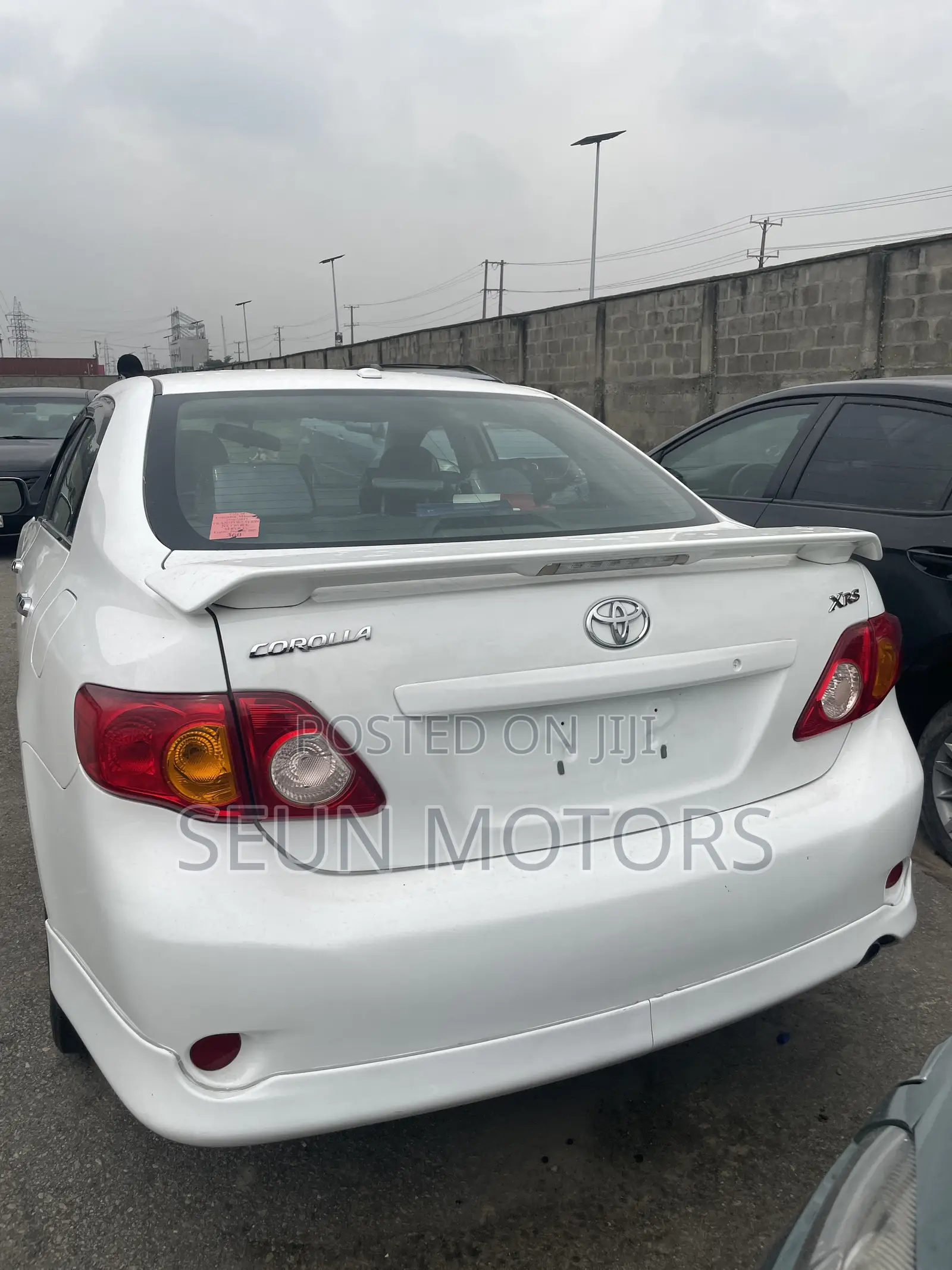 Toyota Corolla 2009 White