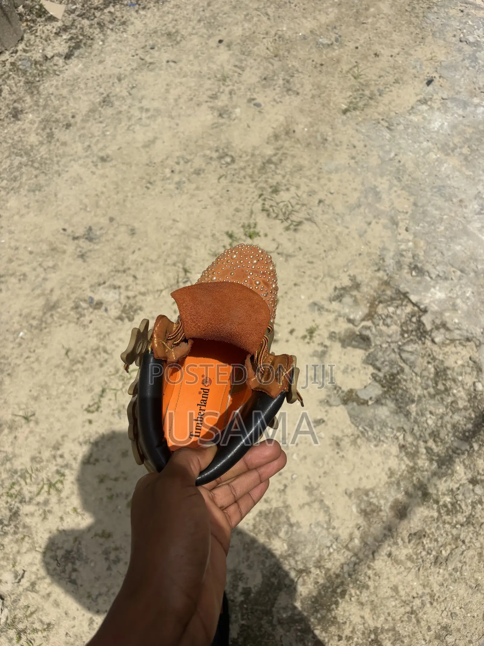 Shoe for Sell