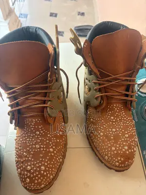 Shoe for Sell