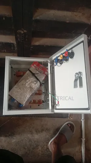 Pure Copper 200amp 4way Boxbar