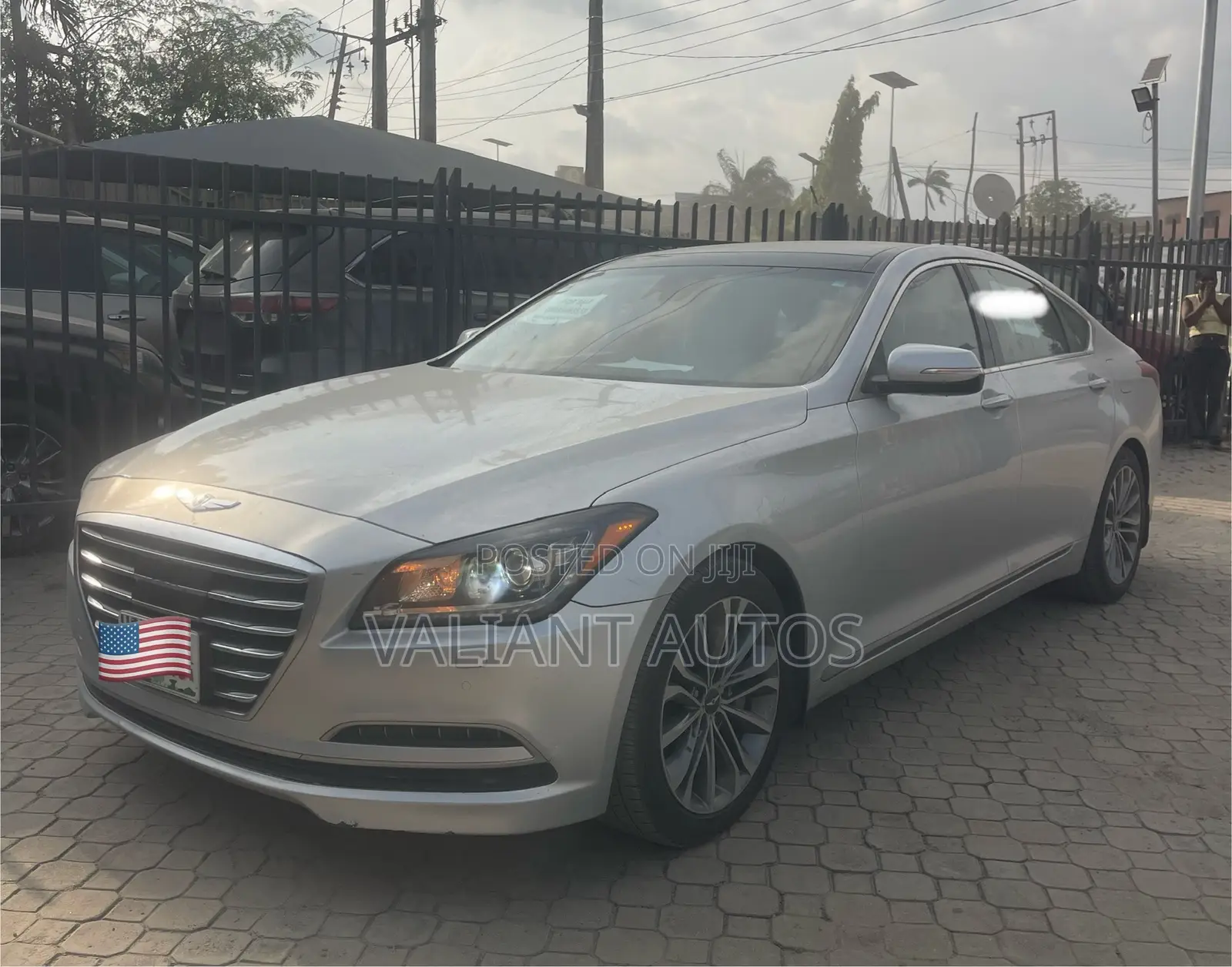 Hyundai Genesis 2015 Silver