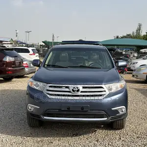 Toyota Highlander Limited 3.5l 4WD 2013 Blue