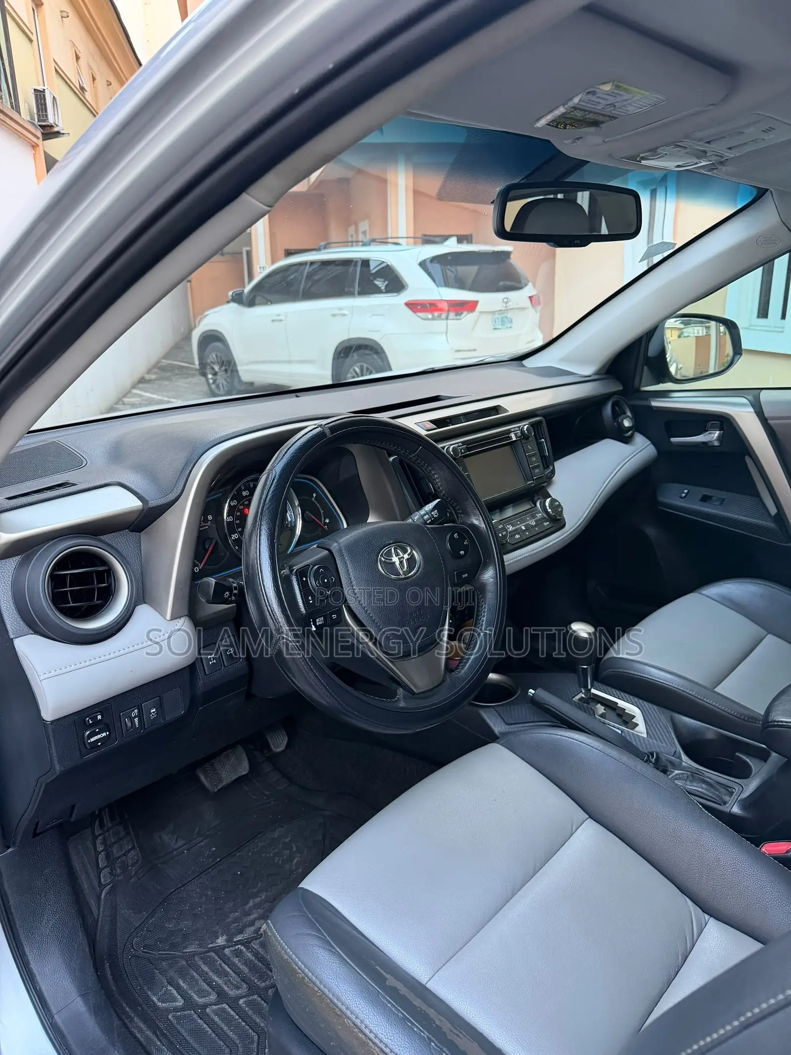 Toyota RAV4 2015 Silver