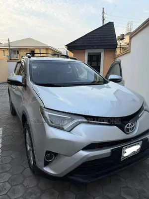 Toyota RAV4 2015 Silver