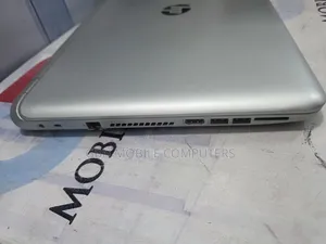 Laptop HP Pavilion 17 8GB Intel Core i3 HDD 500GB