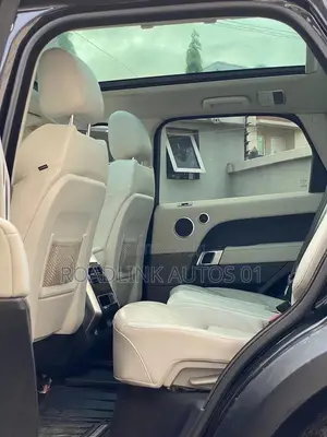 Land Rover Range Rover Sport HSE 4dr SUV 4WD (3.0L 6cyl S/C 8A) 2015