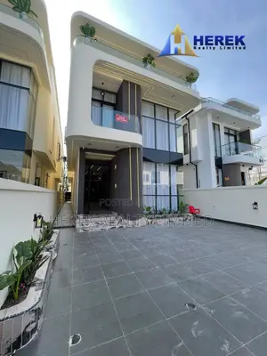 5bdrm Duplex in Van Daniels, Lekki Expressway for sale