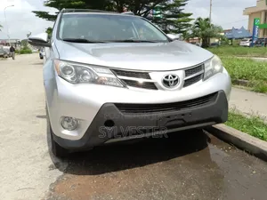 Toyota RAV4 2014 Silver