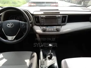 Toyota RAV4 2014 Silver