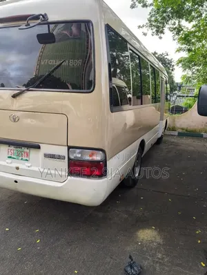 Toyota Coaster 2017 Yellow