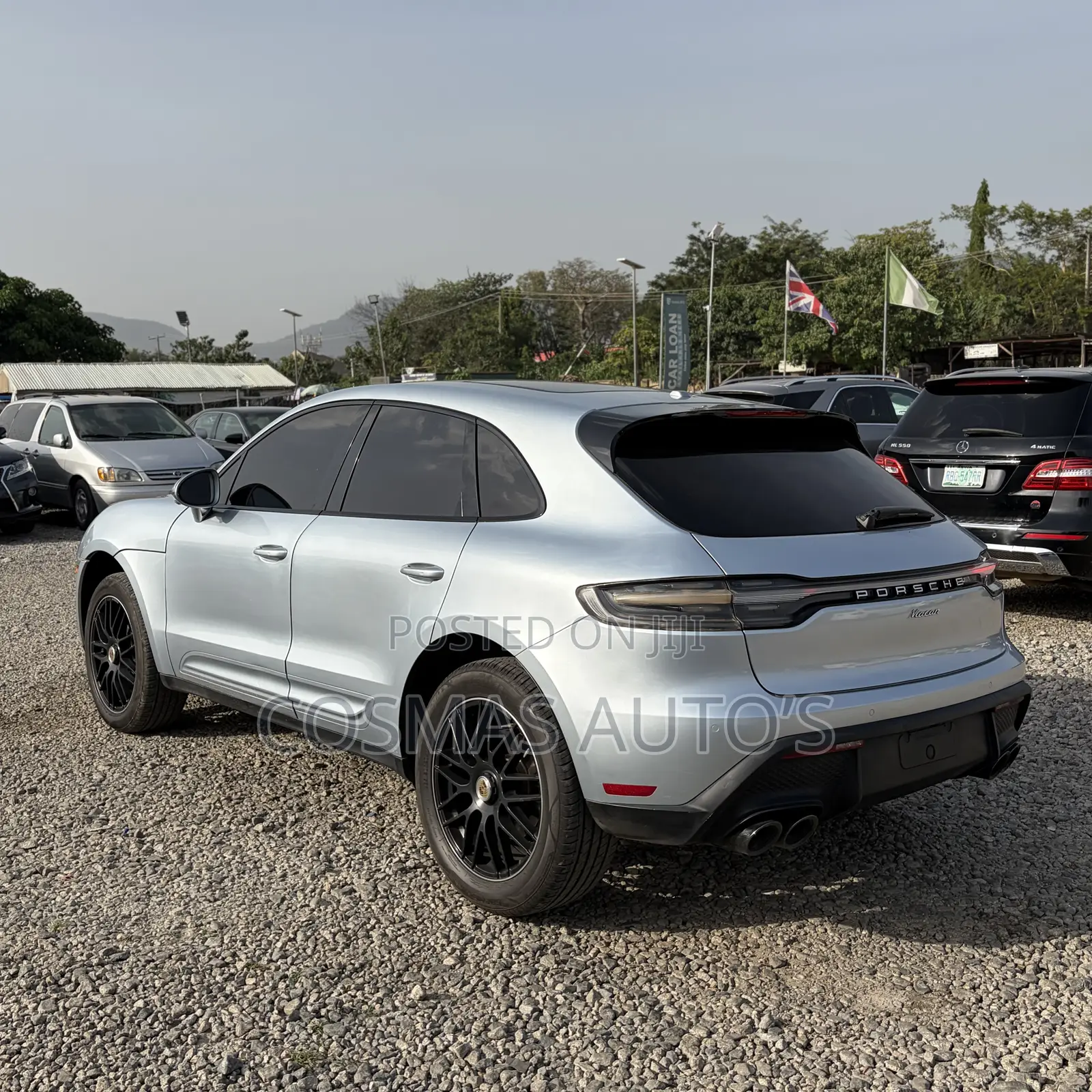 Porsche Macan 2023 Silver