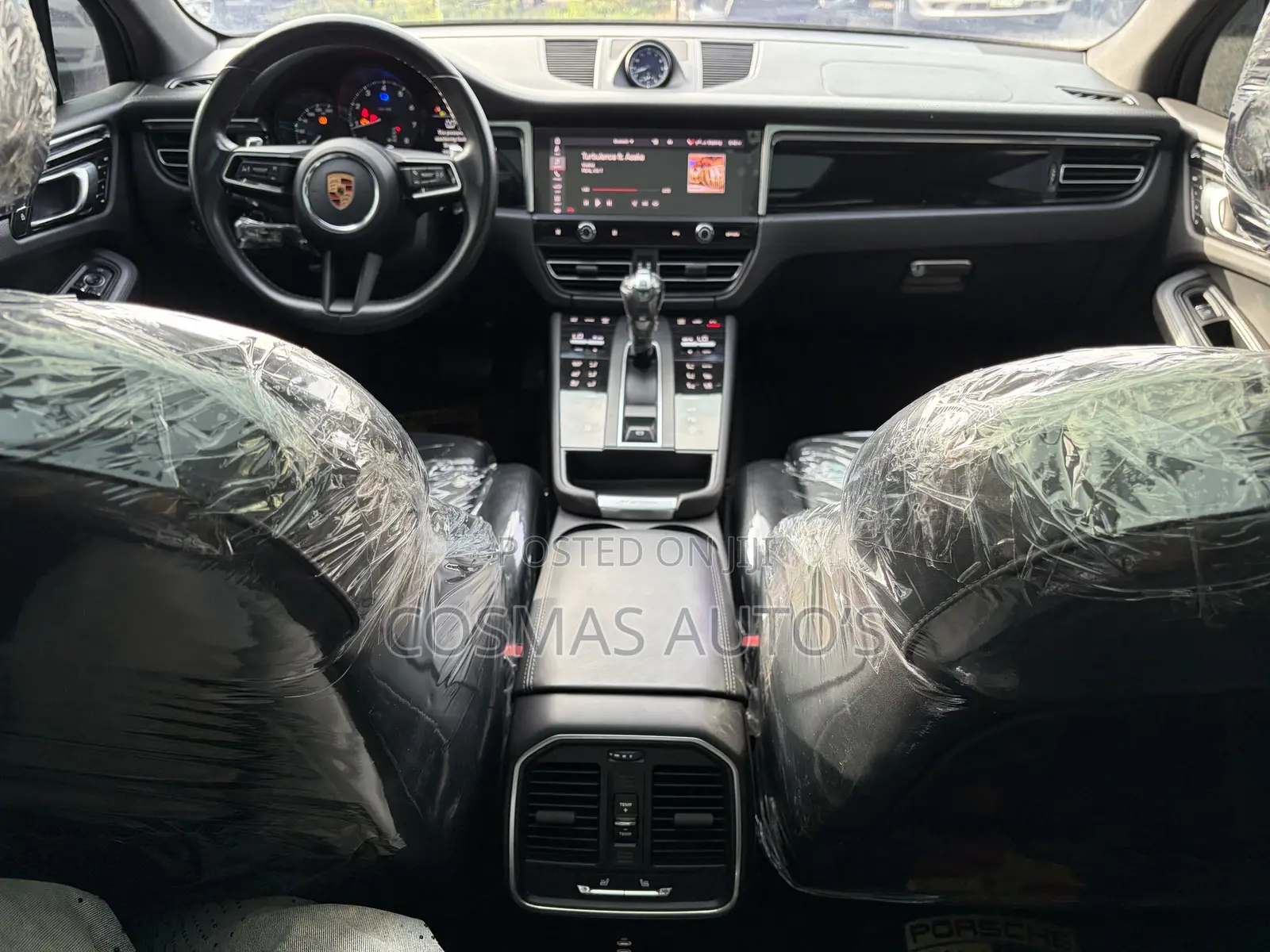 Porsche Macan 2023 Silver