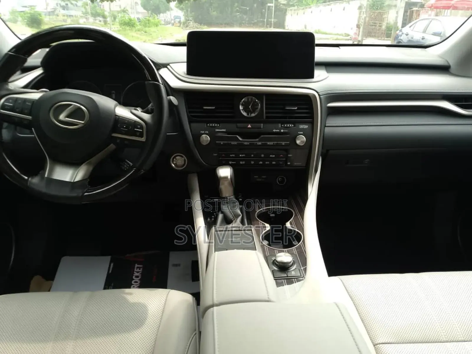 Lexus RX 2021