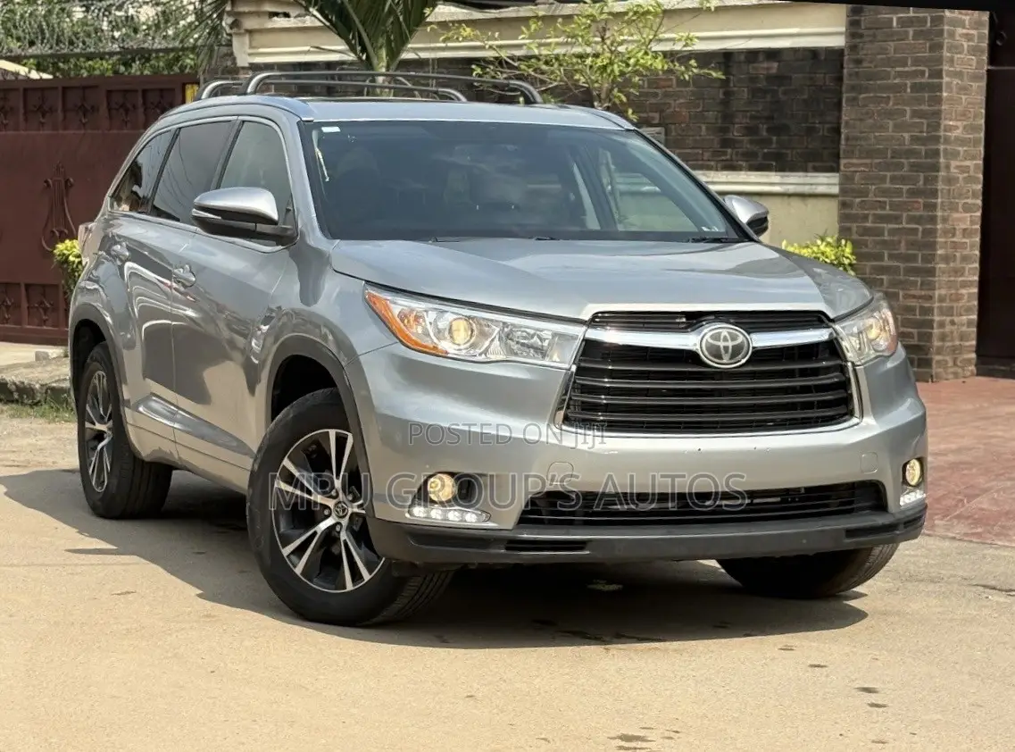 Toyota Highlander 2016 Silver