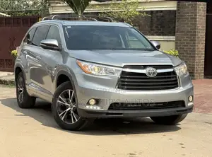 Toyota Highlander 2016 Silver