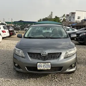 Toyota Corolla LE 4dr Sedan (1.8L 4cyl 4A) 2010 Gray