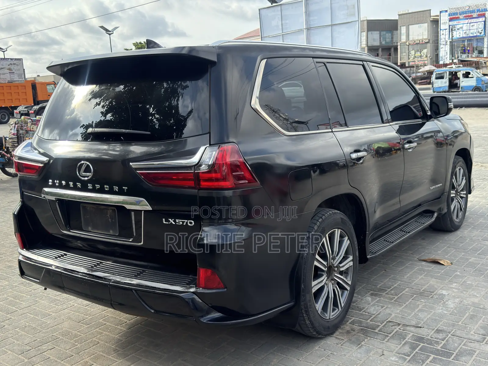 Lexus LX 570 AWD 2017 Black