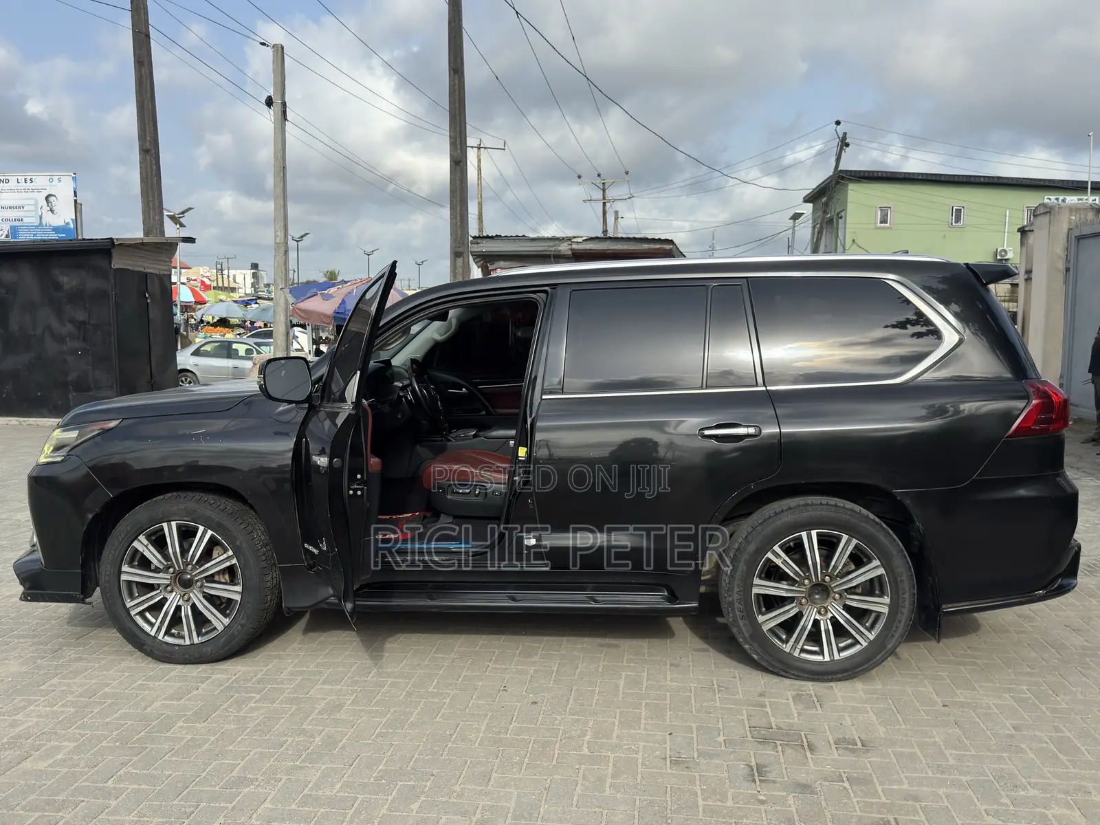 Lexus LX 570 AWD 2017 Black