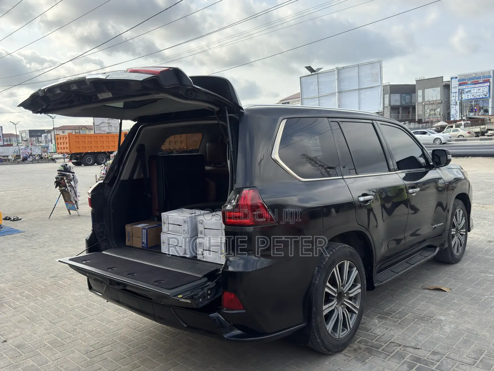 Lexus LX 570 AWD 2017 Black