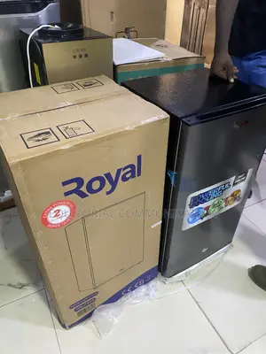 Royal 105L Compact Refrigerator Model RREF105BF