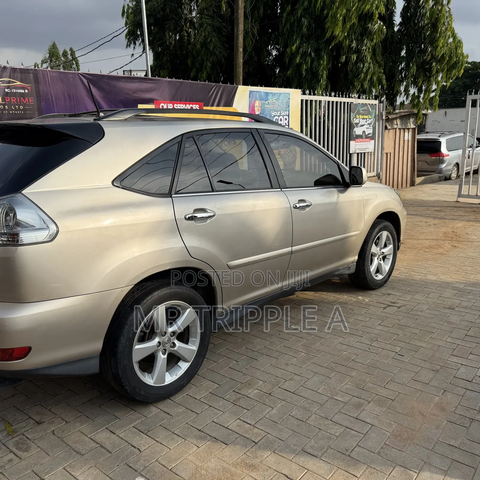Lexus RX 330 2006 Gold