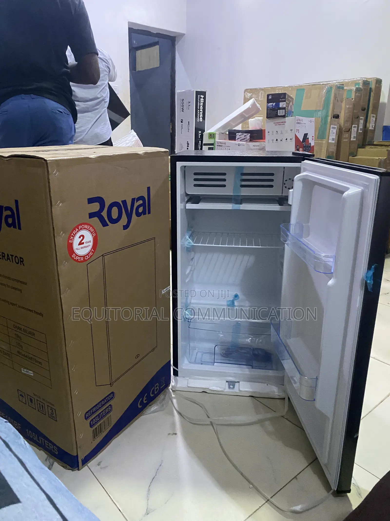 Royal 105L Refrigerator for Small Household Needs
