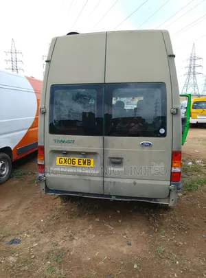 Ford Transit 2005 Green