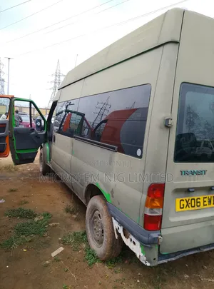 Ford Transit 2005 Green
