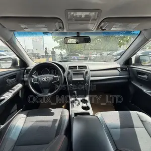 Toyota Camry 2016 Gold