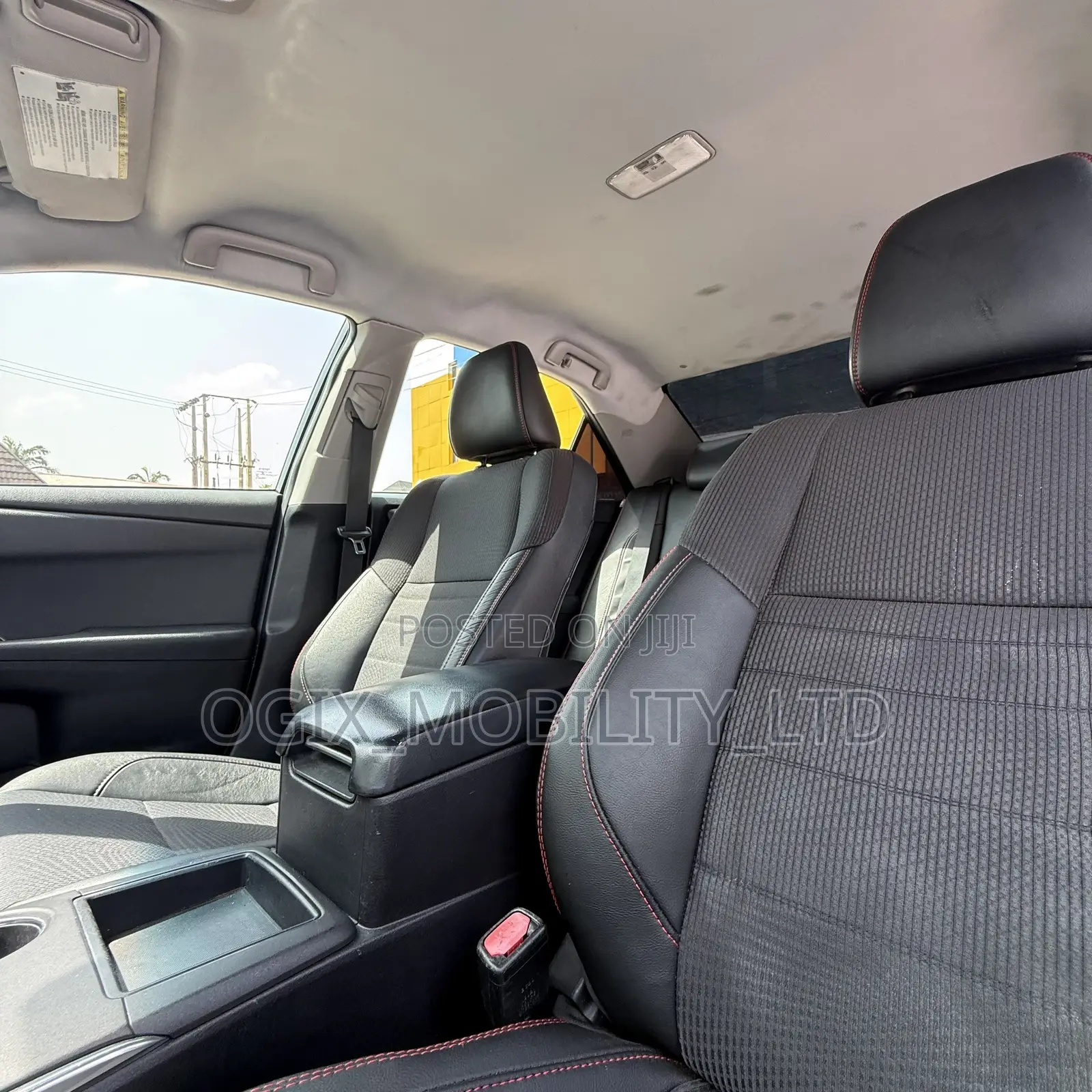 Toyota Camry 2016 Gold