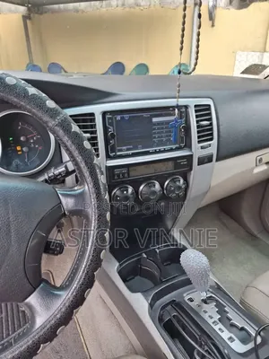 Toyota 4-Runner Limited V6 2009 Gold