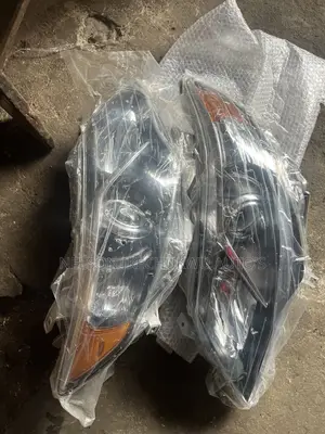Headlight Toyota Camry 2012