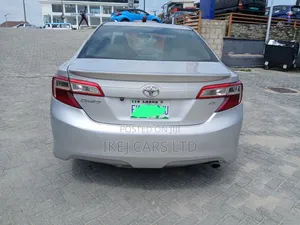 Toyota Camry 2013 Silver