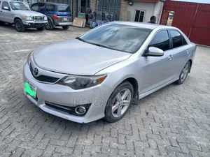 Toyota Camry 2013 Silver