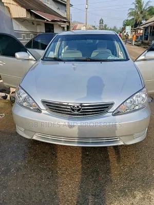 Toyota Camry LE 4dr Sedan (2.4L 4cyl 4A) 2004 Gray