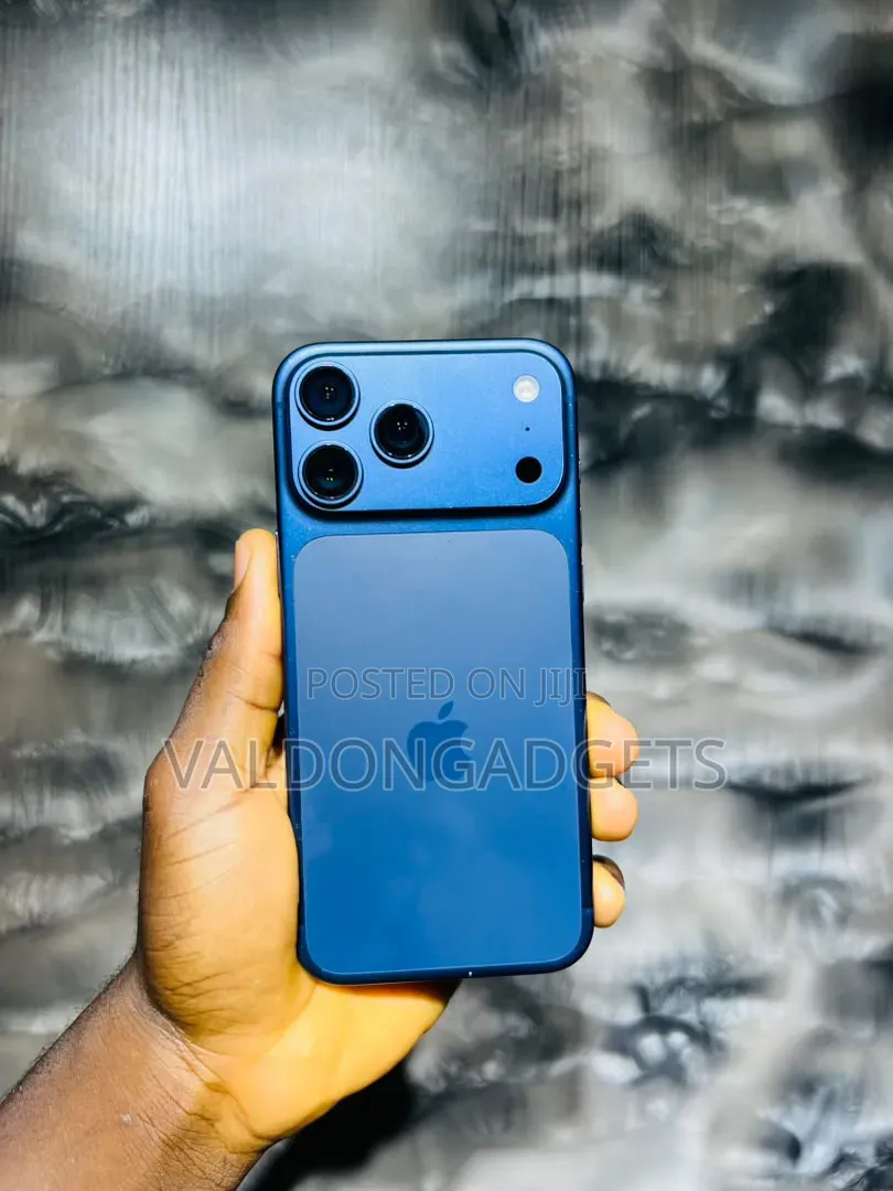 New Apple iPhone 17 Pro Max 512 GB Blue