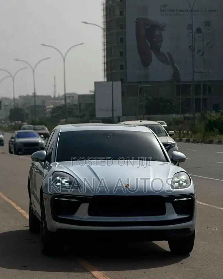 Porsche Macan 2024