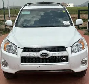 Toyota RAV4 2011 White