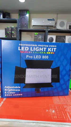 Professional Pro LED 800 Video Light Kit–Adjustable Brightness & Color