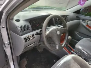 Toyota Corolla 2005 Silver