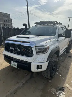 Toyota Tundra 2012 White